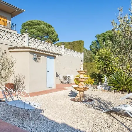 Villa Caules Sleeps 8 With Pool And Wifi *
