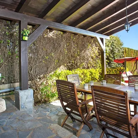 Caules Sleeps 8 With Pool And Wifi Villa Lloret de Mar